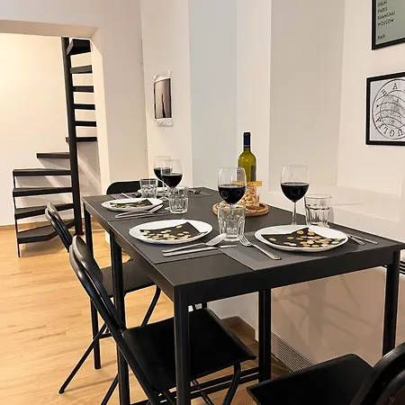 Apartament 100 Sqm Terrace, Close To The Old Town & Shopping Area & Harbour Bari