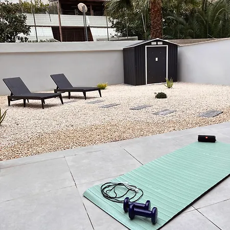 100 Sqm Terrace, Close To The Old Town & Shopping Area & Harbour Apartament Bari